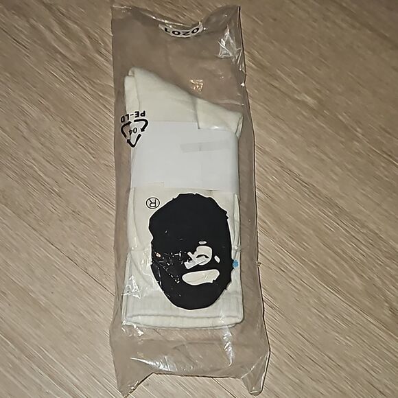 A BATHING APE CREW SOCKS - Picture 3 of 3